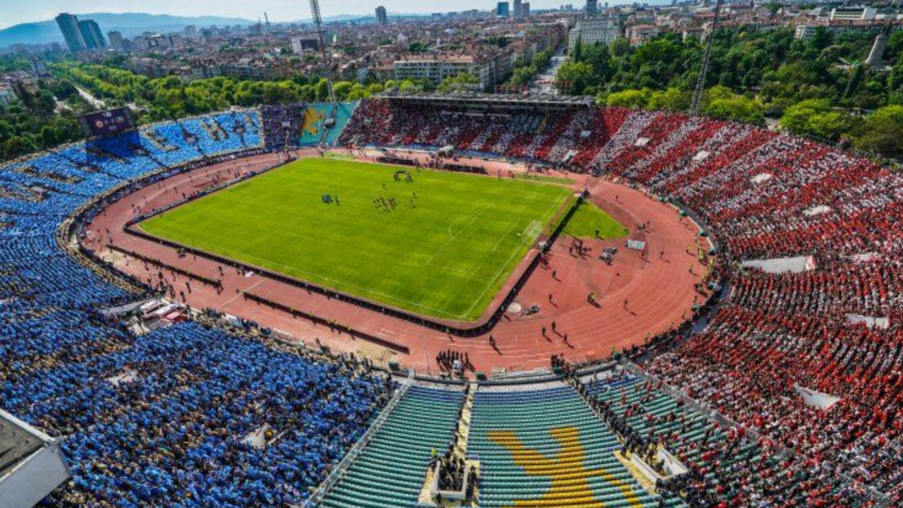 Хореографиите на Левски и ЦСКА получиха европейско признание