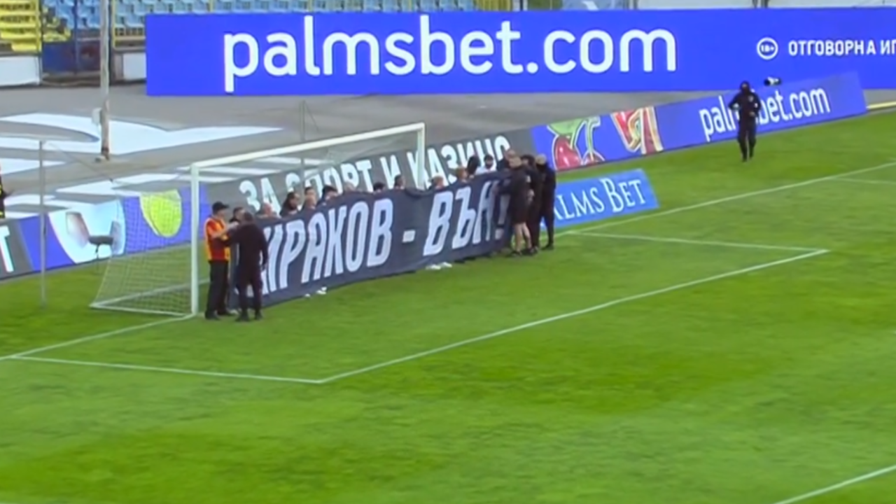 Боримиров за протестиращите: Промили са ви мозъците!