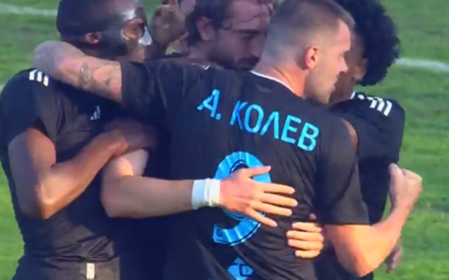 Левски с трудна победа в най-старото столично дерби!