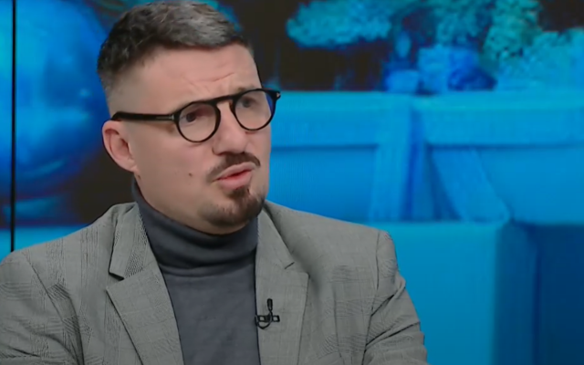 Христо Йовов се оттегля от ръководството на Левски