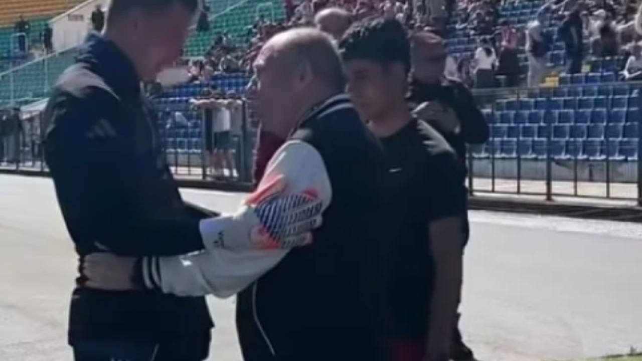 Светослав Вуцов с нов жест към Бай Добри след дербито