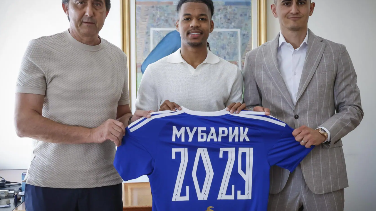 Левски официално привлече Мехди Мубарик